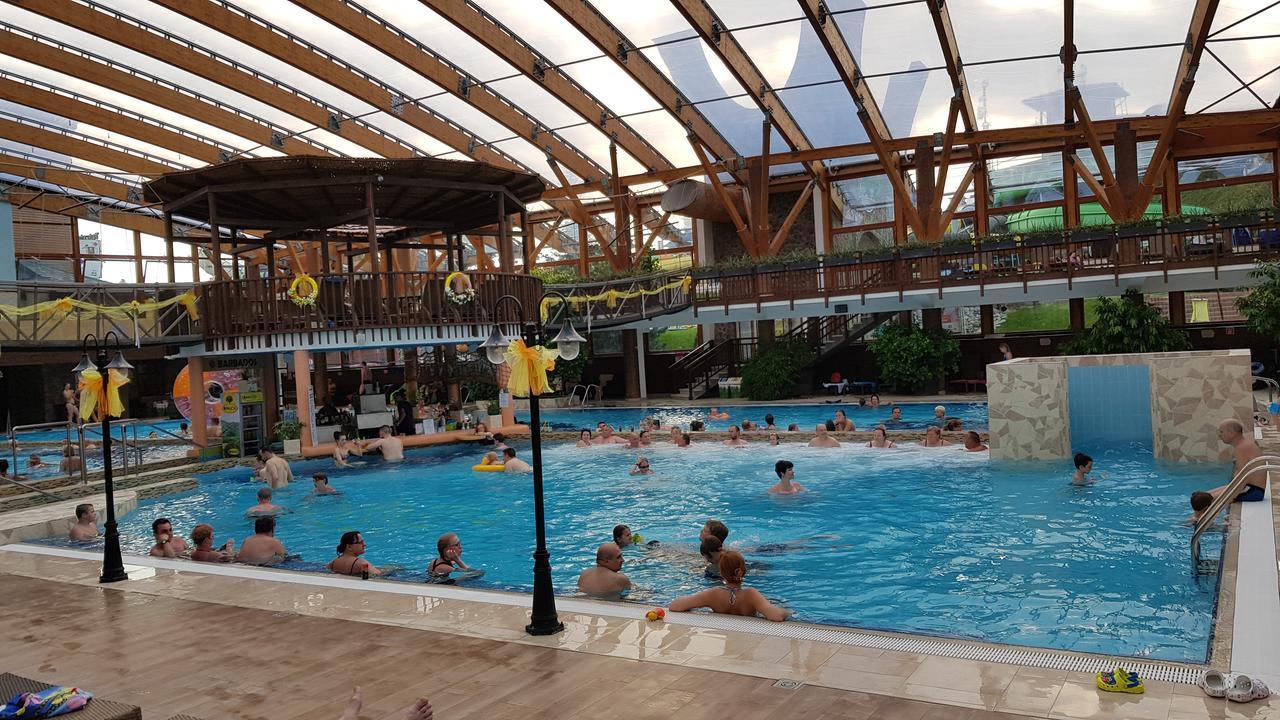 Chata U Vinara Milana, Tatralandia Liptovský Mikuláš Exterior foto